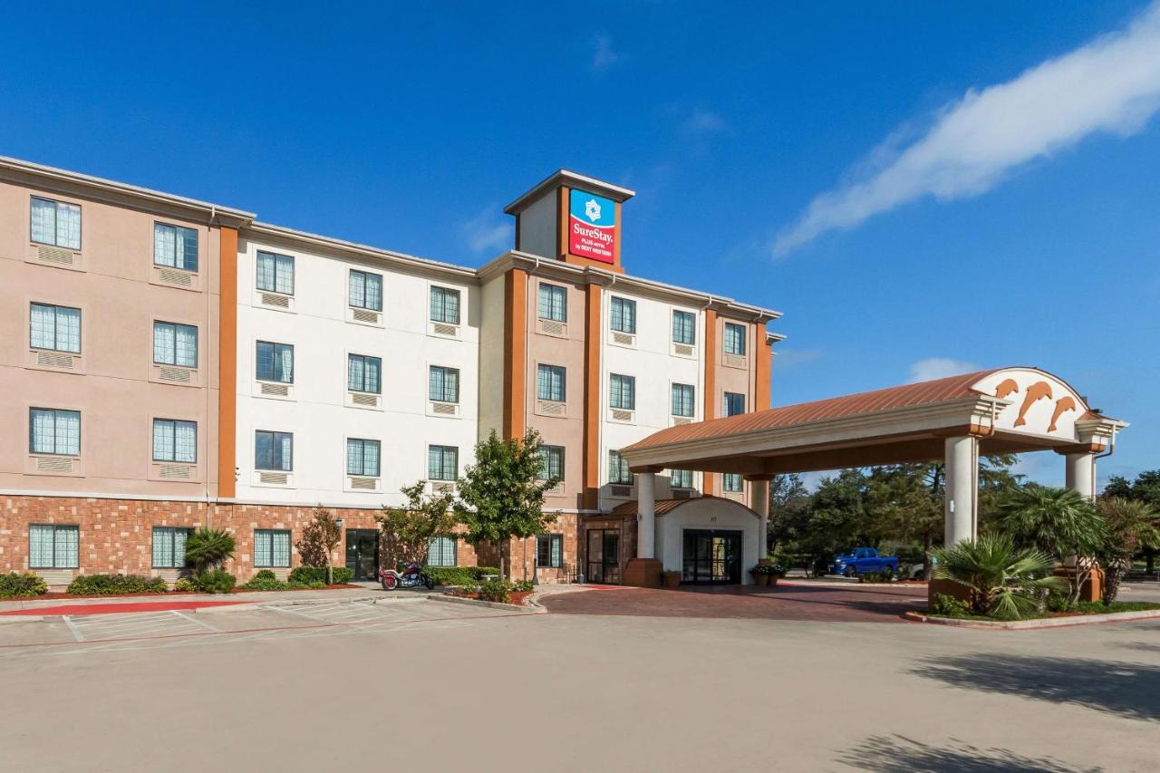 Surestay Plus Hotel By Best Western Near Seaworld San Antonio Exterior photo