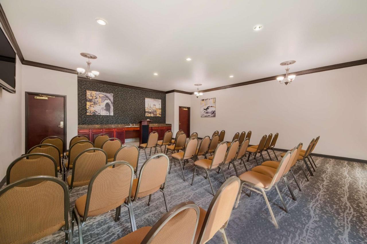 Surestay Plus Hotel By Best Western Near Seaworld San Antonio Exterior photo