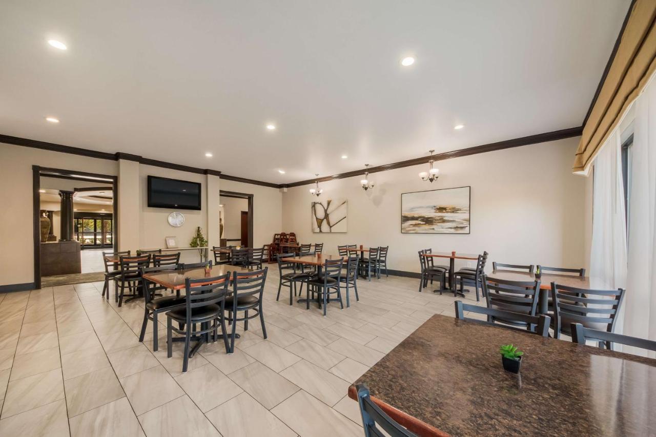 Surestay Plus Hotel By Best Western Near Seaworld San Antonio Exterior photo