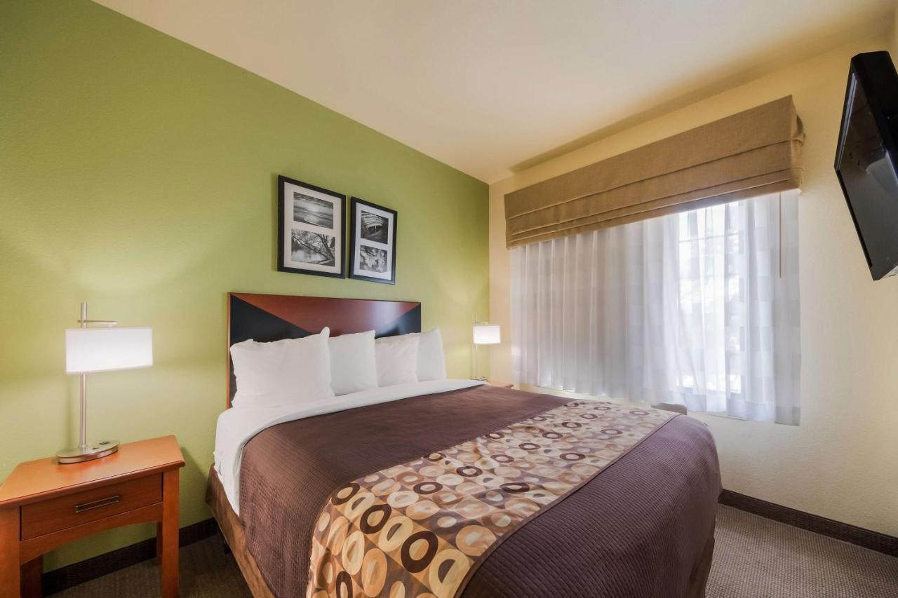 Surestay Plus Hotel By Best Western Near Seaworld San Antonio Exterior photo