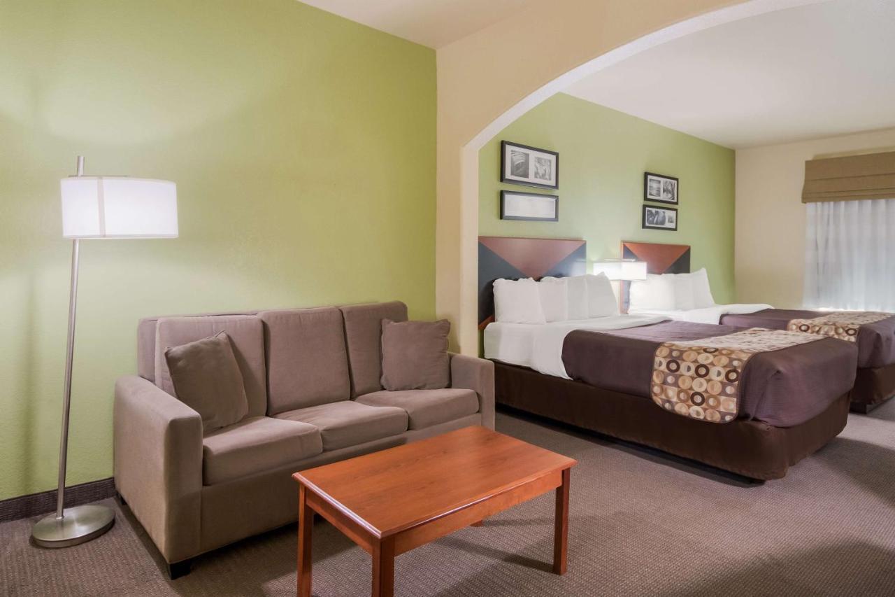 Surestay Plus Hotel By Best Western Near Seaworld San Antonio Exterior photo