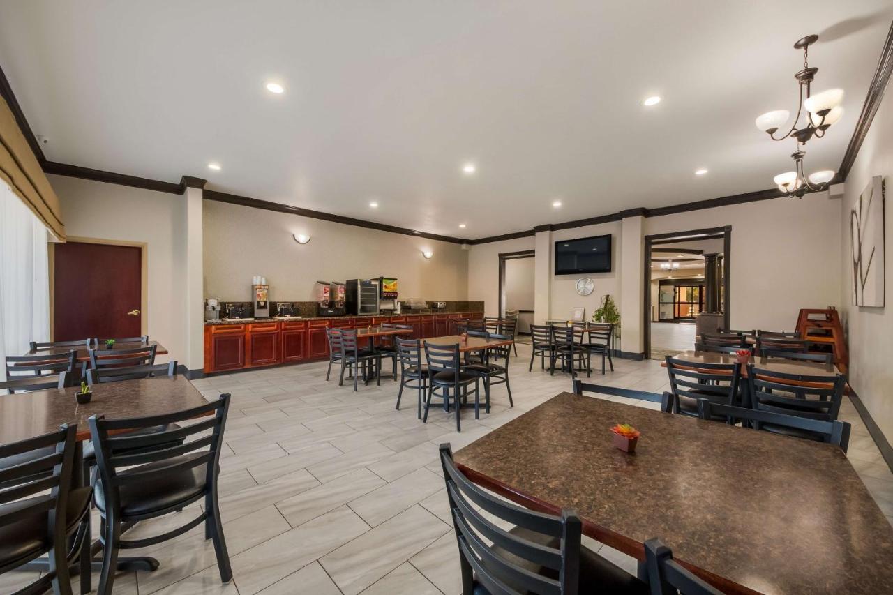 Surestay Plus Hotel By Best Western Near Seaworld San Antonio Exterior photo