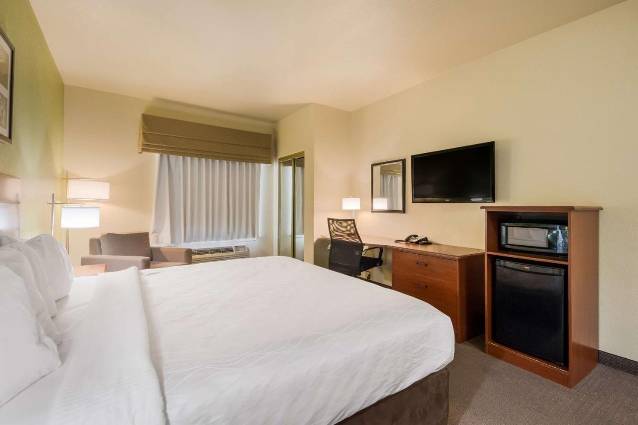 Surestay Plus Hotel By Best Western Near Seaworld San Antonio Exterior photo